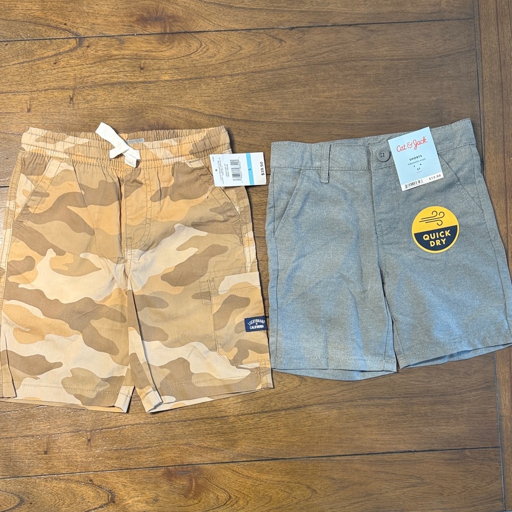 2 pairs of Shorts Camo and Gray, Size 5